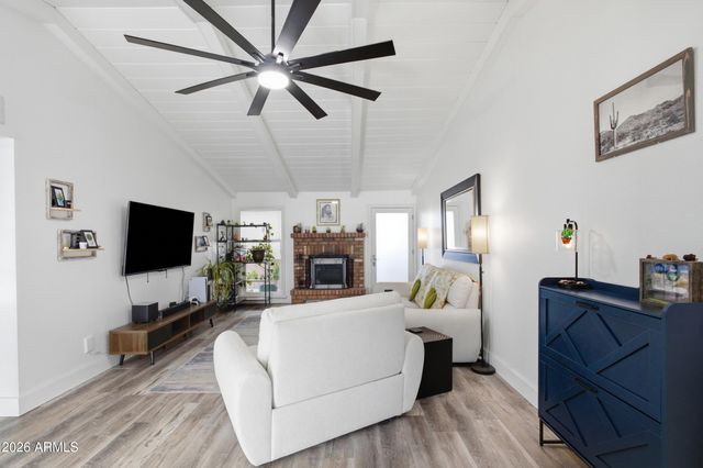 4536 W Continental Drive, Glendale, AZ 85308