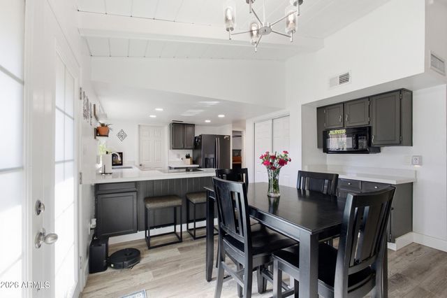 4536 W Continental Drive, Glendale, AZ 85308