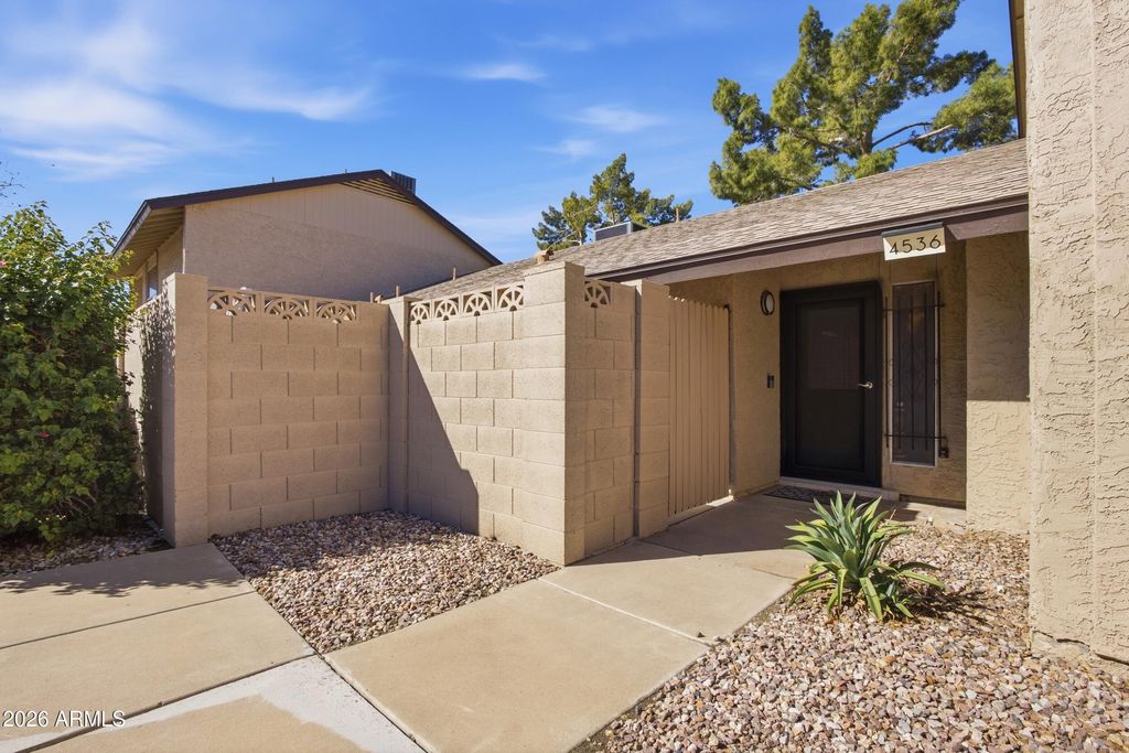 4536 W Continental Drive, Glendale, AZ 85308