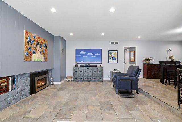 3111 Cowan Cir, Sacramento, CA 95821