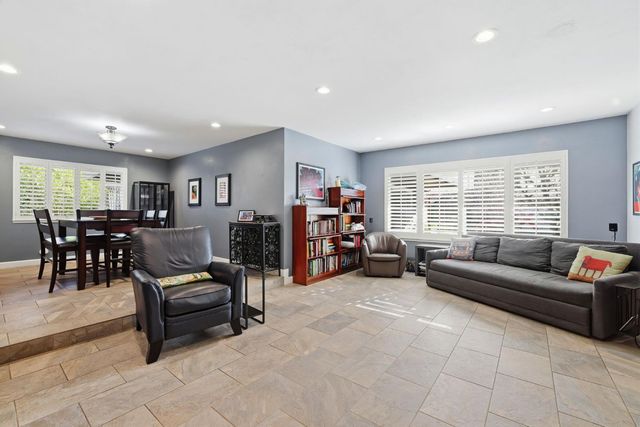 3111 Cowan Cir, Sacramento, CA 95821