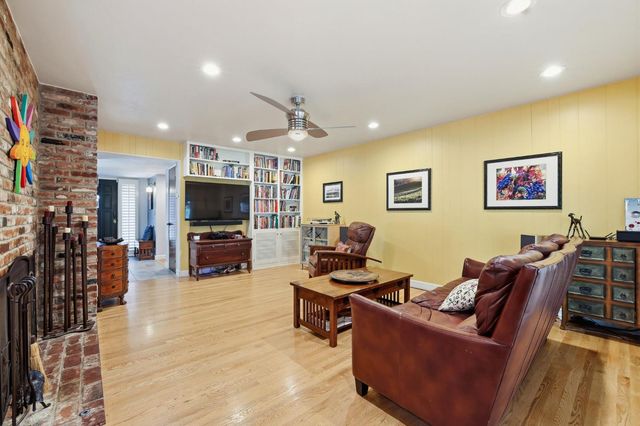 3111 Cowan Cir, Sacramento, CA 95821