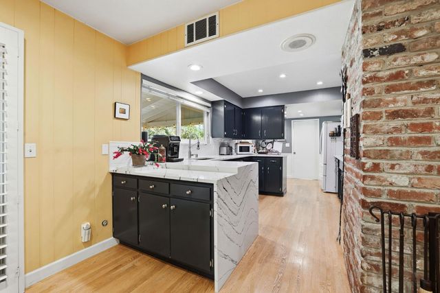 3111 Cowan Cir, Sacramento, CA 95821