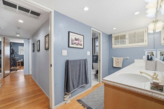 3111 Cowan Cir, Sacramento, CA 95821