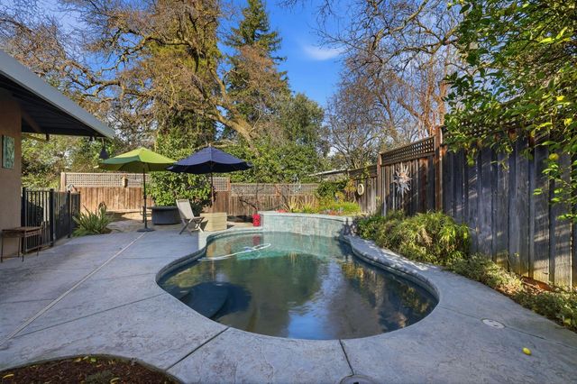 3111 Cowan Cir, Sacramento, CA 95821