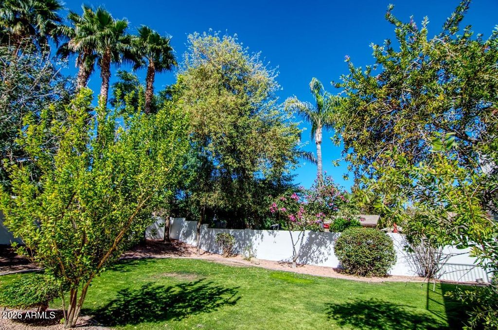 Image 14 of property listing at 16006 S 36TH Street, Phoenix, AZ 85048