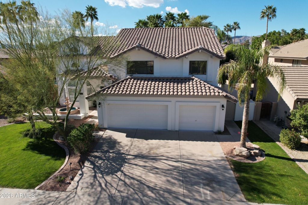 Image 2 of property listing at 16006 S 36TH Street, Phoenix, AZ 85048