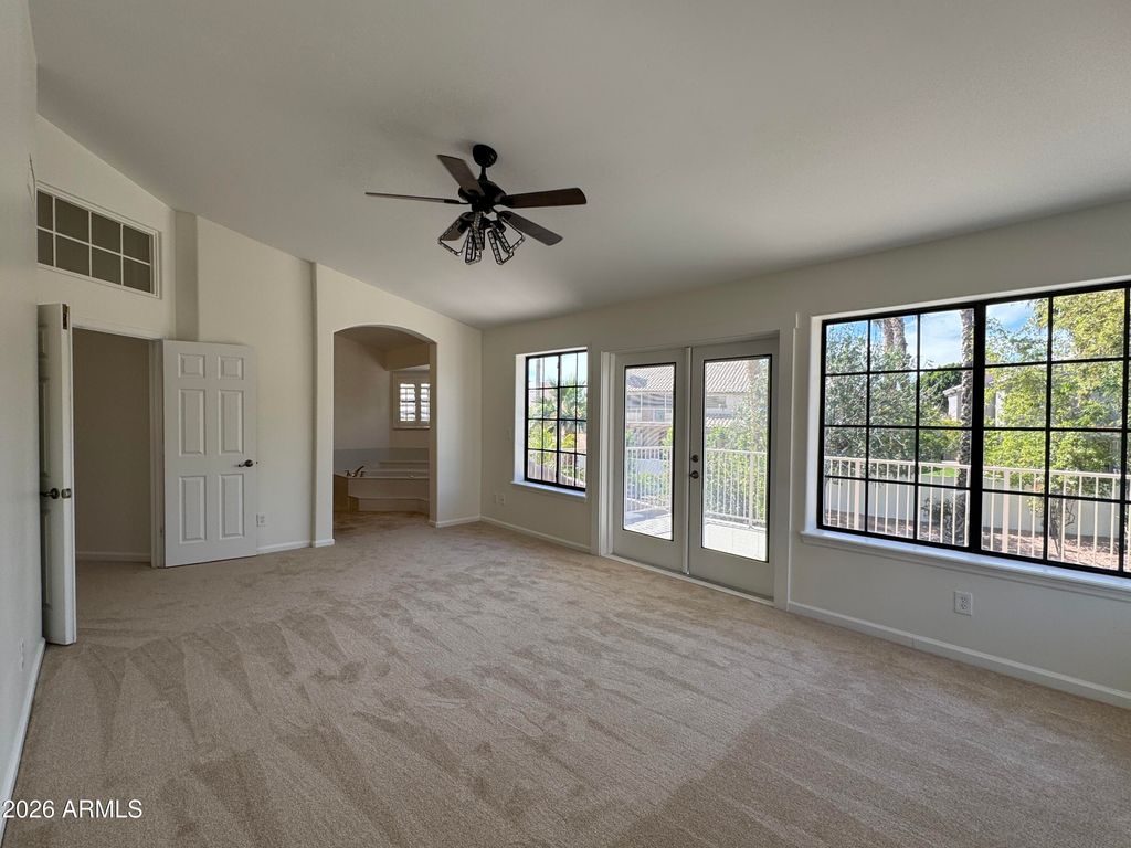 Image 20 of property listing at 16006 S 36TH Street, Phoenix, AZ 85048