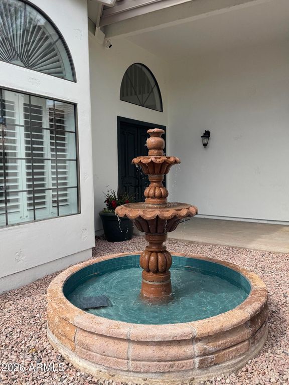 Image 3 of property listing at 16006 S 36TH Street, Phoenix, AZ 85048