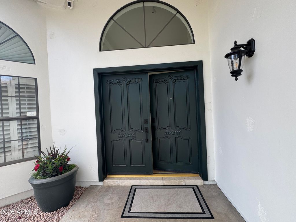 Image 4 of property listing at 16006 S 36TH Street, Phoenix, AZ 85048