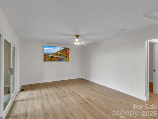 1551 Apple Creek Road, Waynesville, NC 28786