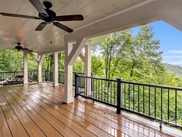 1551 Apple Creek Road, Waynesville, NC 28786