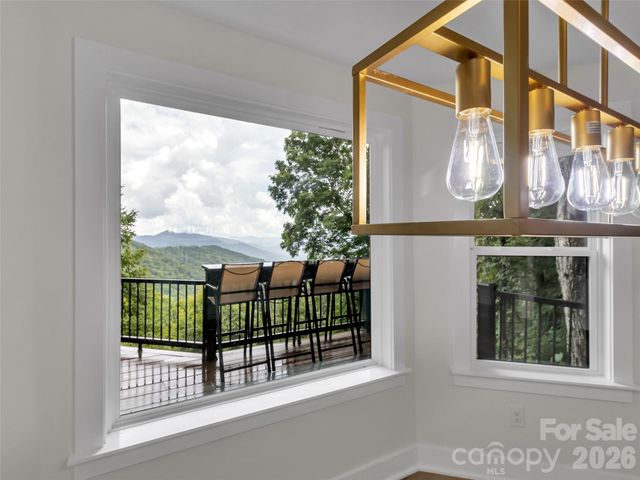 1551 Apple Creek Road, Waynesville, NC 28786