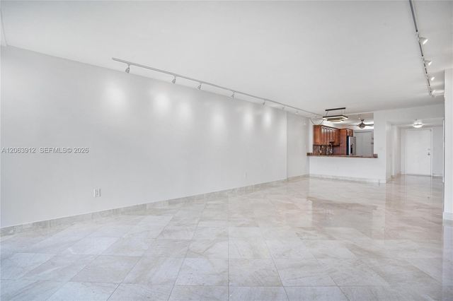 3375 N Country Club Drive 1605, Aventura, FL 33180