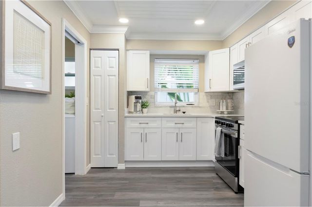 4911 CHANCELLOR STREET NE, St Petersburg, FL 33703