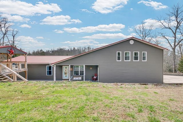465 Winding River Ln, Sparta, TN 38583