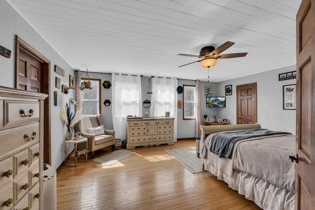 465 Winding River Ln, Sparta, TN 38583