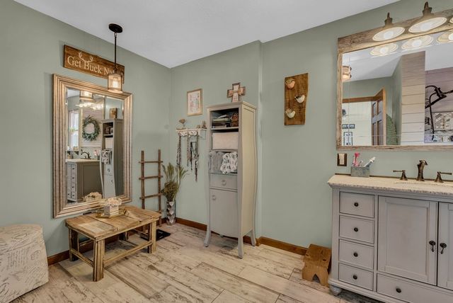 465 Winding River Ln, Sparta, TN 38583