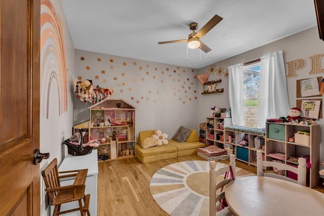 465 Winding River Ln, Sparta, TN 38583