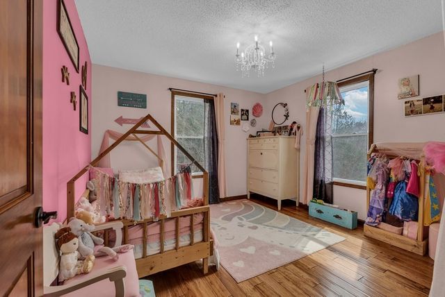 465 Winding River Ln, Sparta, TN 38583