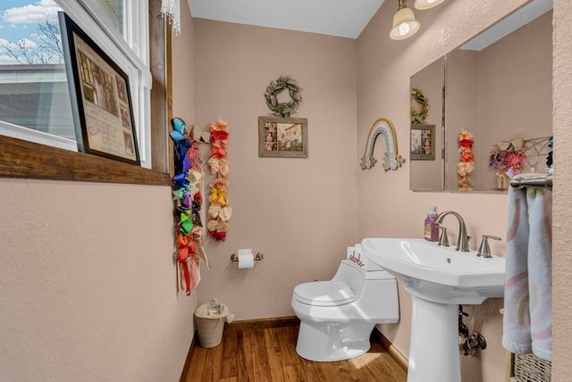 465 Winding River Ln, Sparta, TN 38583