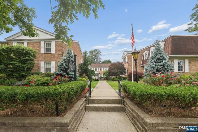 364 Ridgewood Avenue 3, Ridgewood, NJ 07450