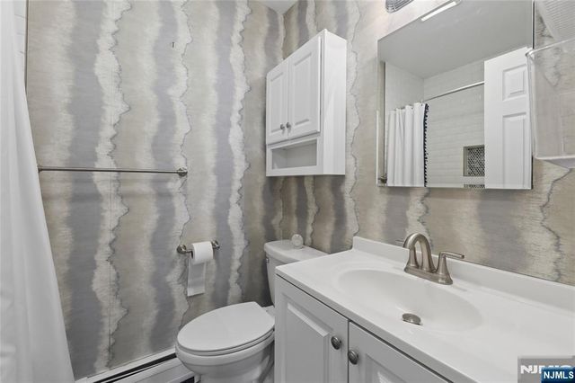 364 Ridgewood Avenue 3, Ridgewood, NJ 07450