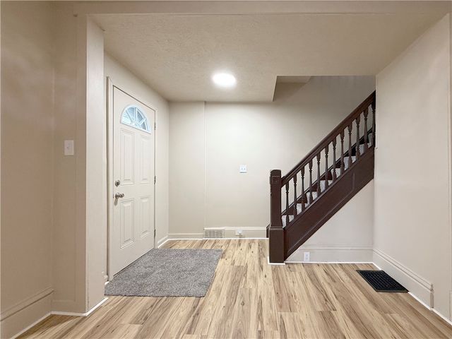 247 Sherman Avenue, Vandergrift, PA 15690