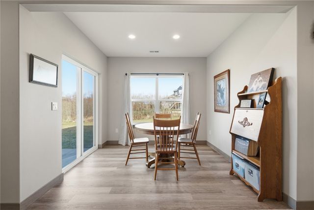 812 Old Mill Lane, Solon, IA 52333