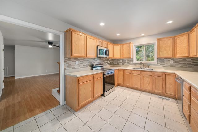 1070 PINE TOP RD, Toone, TN 38381