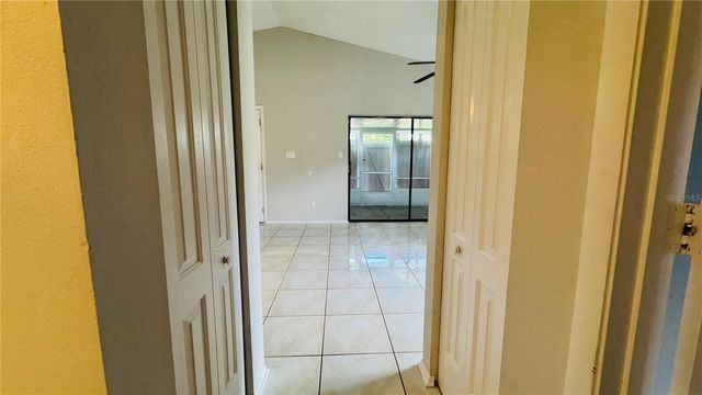 4415 PINEBARK AVENUE 48-4, Orlando, FL 32811