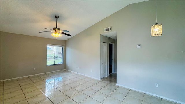 4415 PINEBARK AVENUE 48-4, Orlando, FL 32811