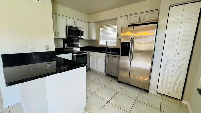 4415 PINEBARK AVENUE 48-4, Orlando, FL 32811