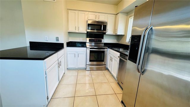 4415 PINEBARK AVENUE 48-4, Orlando, FL 32811