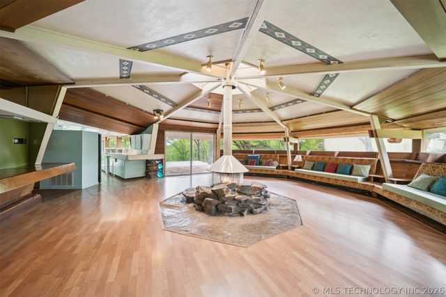 7201 E 576 Road, Catoosa, OK 74015