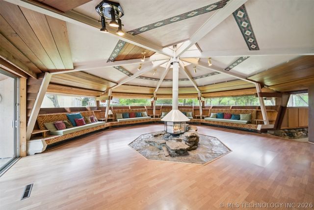 7201 E 576 Road, Catoosa, OK 74015