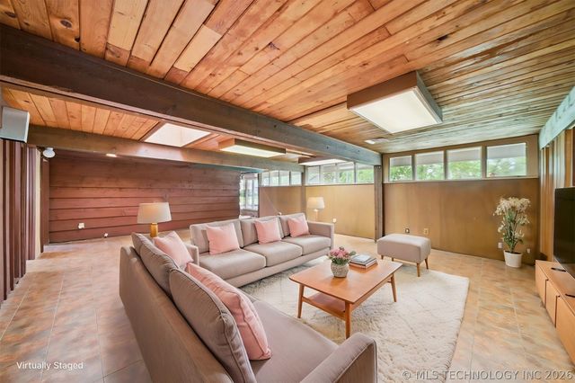 7201 E 576 Road, Catoosa, OK 74015