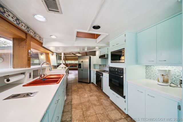 7201 E 576 Road, Catoosa, OK 74015