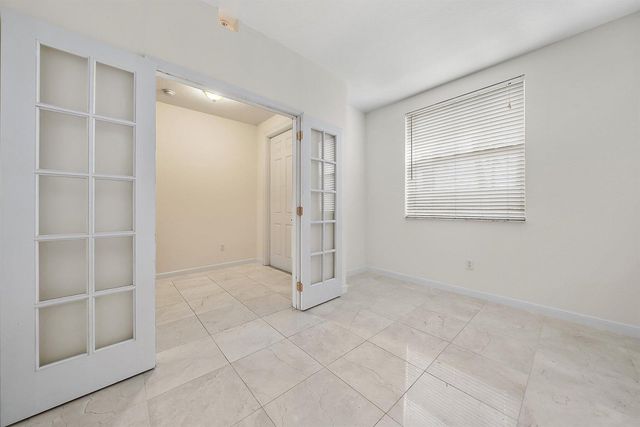 770 MILLBRAE Court 4, West Palm Beach, FL 33401