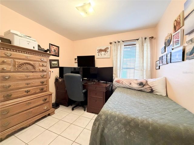 6904 N HIMES AVENUE, Tampa, FL 33614