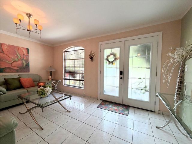 6904 N HIMES AVENUE, Tampa, FL 33614