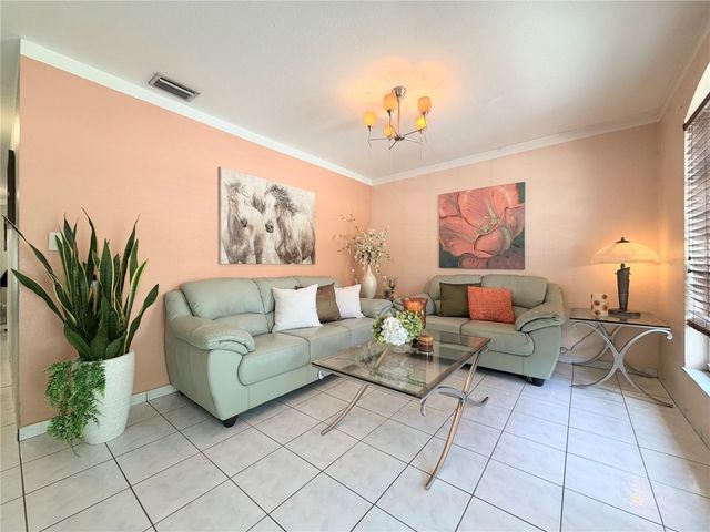 6904 N HIMES AVENUE, Tampa, FL 33614