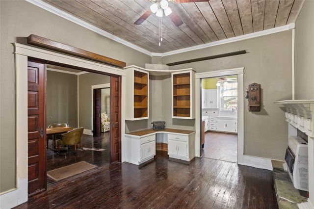 701 E Main St, Whitesboro, TX 76273
