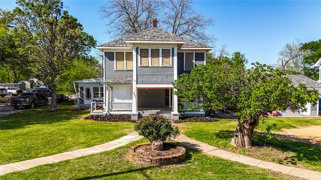 701 E Main St, Whitesboro, TX 76273