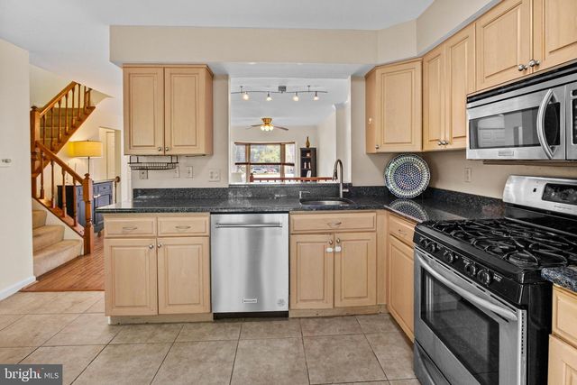 7238 LENSFIELD CT, Alexandria, VA 22315