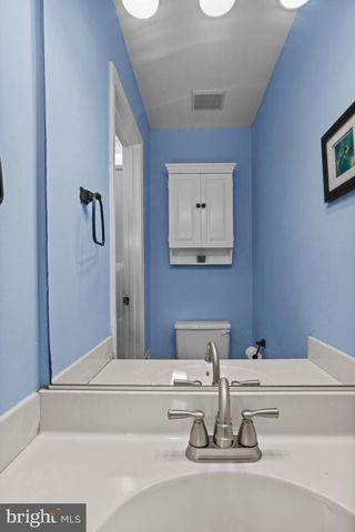 7238 LENSFIELD CT, Alexandria, VA 22315
