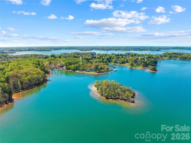 126 Aqua Drive 4, Mooresville, NC 28117