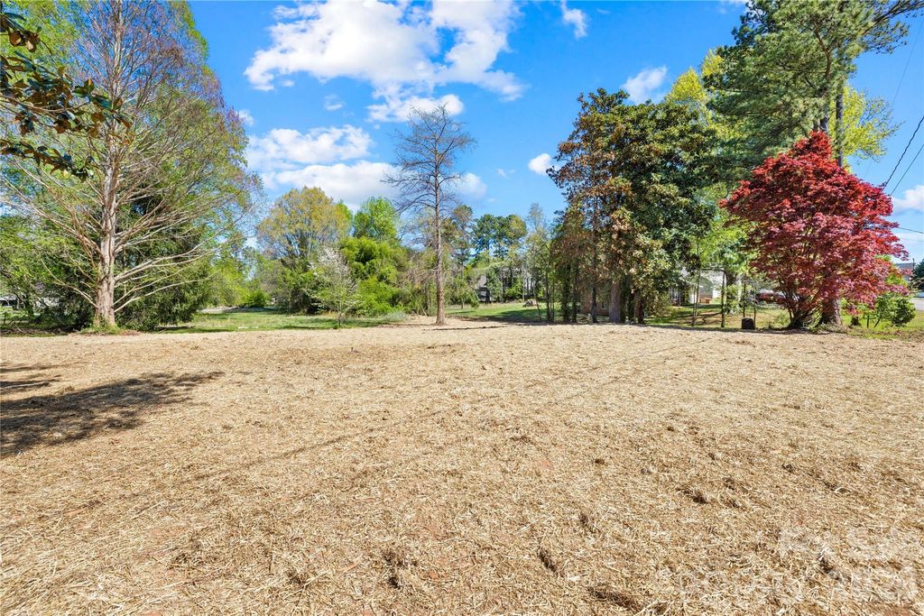 126 Aqua Drive 4, Mooresville, NC 28117