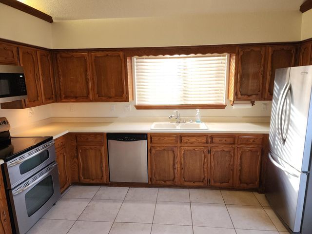 9335 Admiral Lowell Place NE, Albuquerque, NM 87111