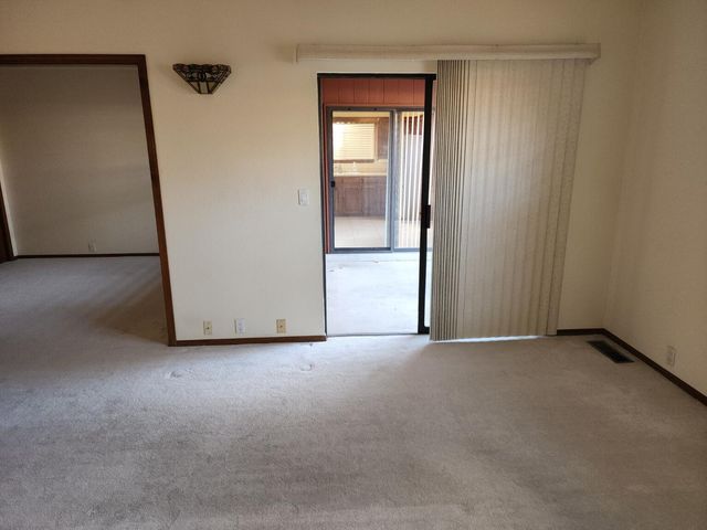 9335 Admiral Lowell Place NE, Albuquerque, NM 87111